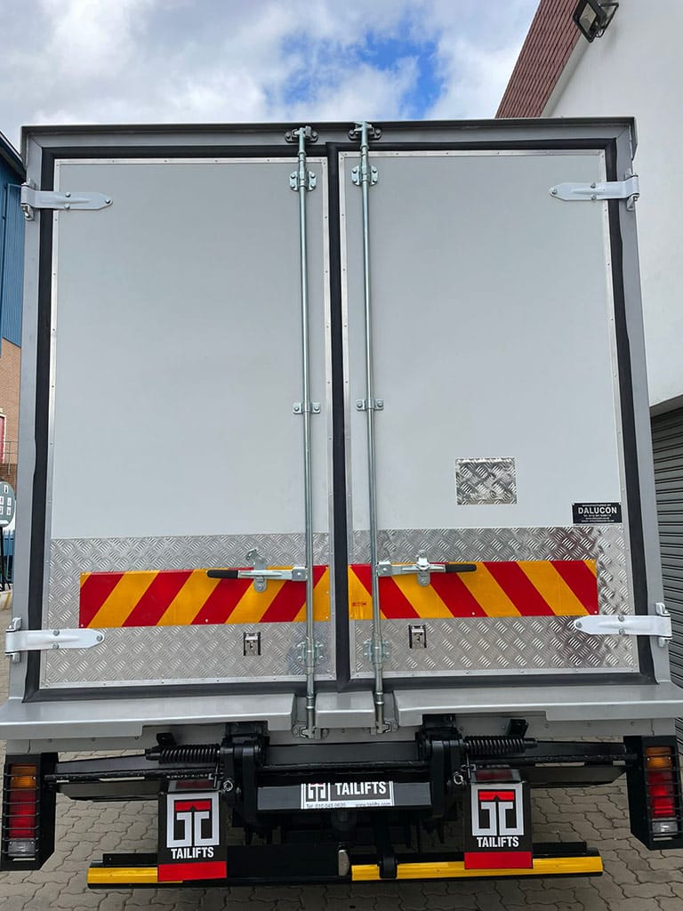 Double rear doors